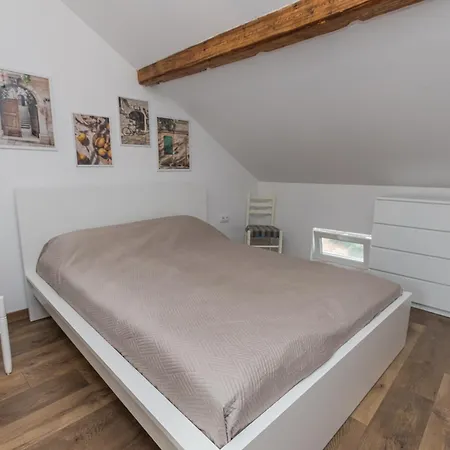 Appartement The House 3 *